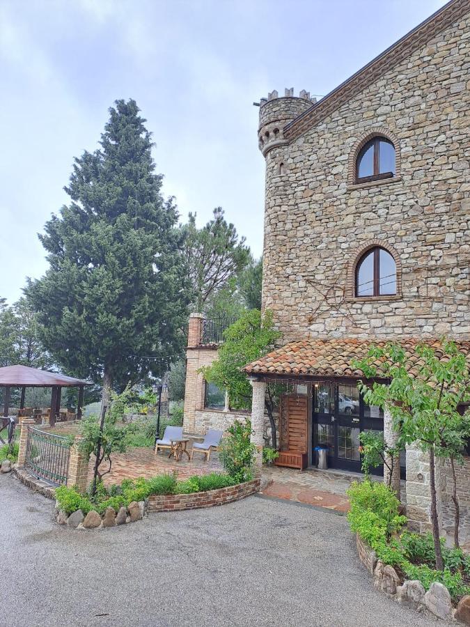 Hotel Lo Smeraldo Roccavivara Экстерьер фото